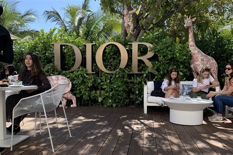 dior cafe design district